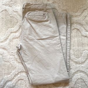 Tommy Hilfiger women’s khakis